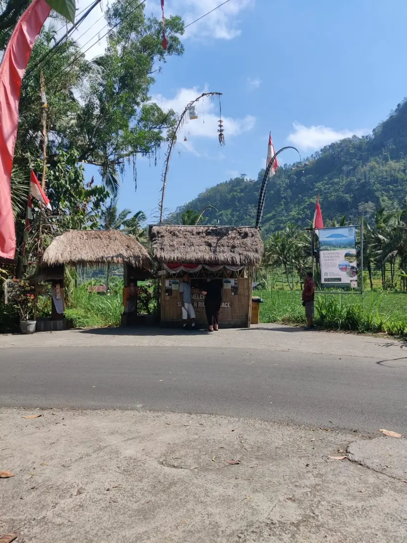 Entrance to a rice terrace viewpoint in Sidemen Valley, Bali